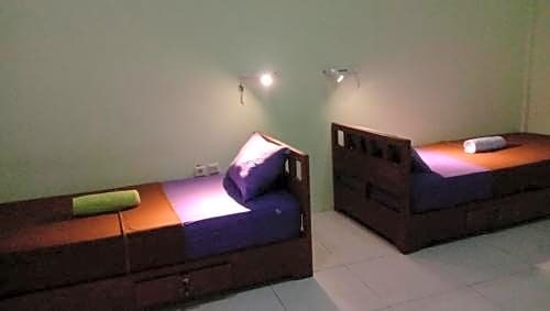 Jerowaru: Montong Hostel