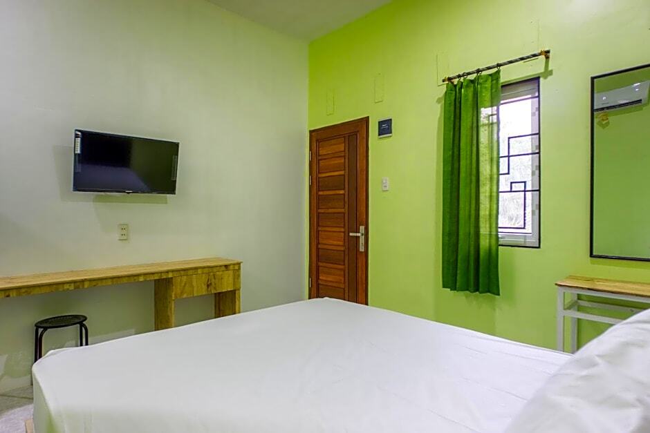 Петумбак: OYO Life 2739 Pondok Nadila