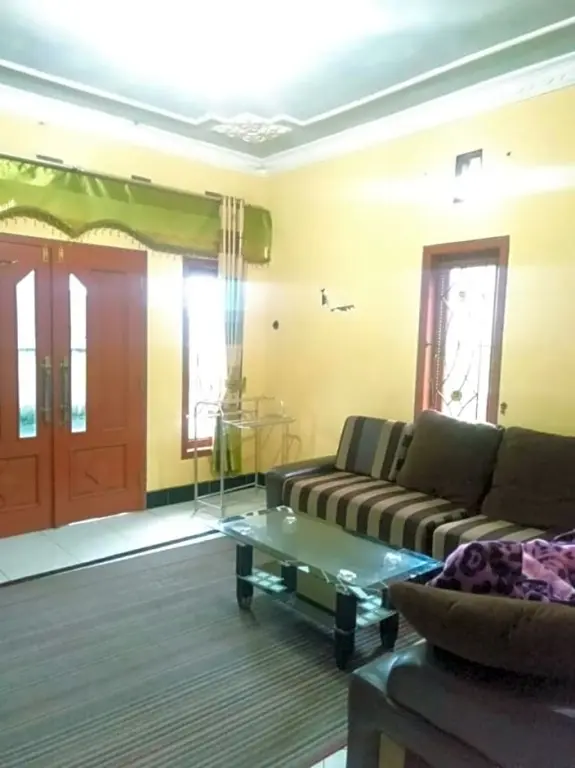 Диэнь Кулон: Kurnia Pandawa Homestay Syariah by Luxury Degree
