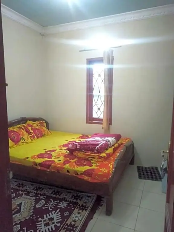 Диэнь Кулон: Kurnia Pandawa Homestay Syariah by Luxury Degree