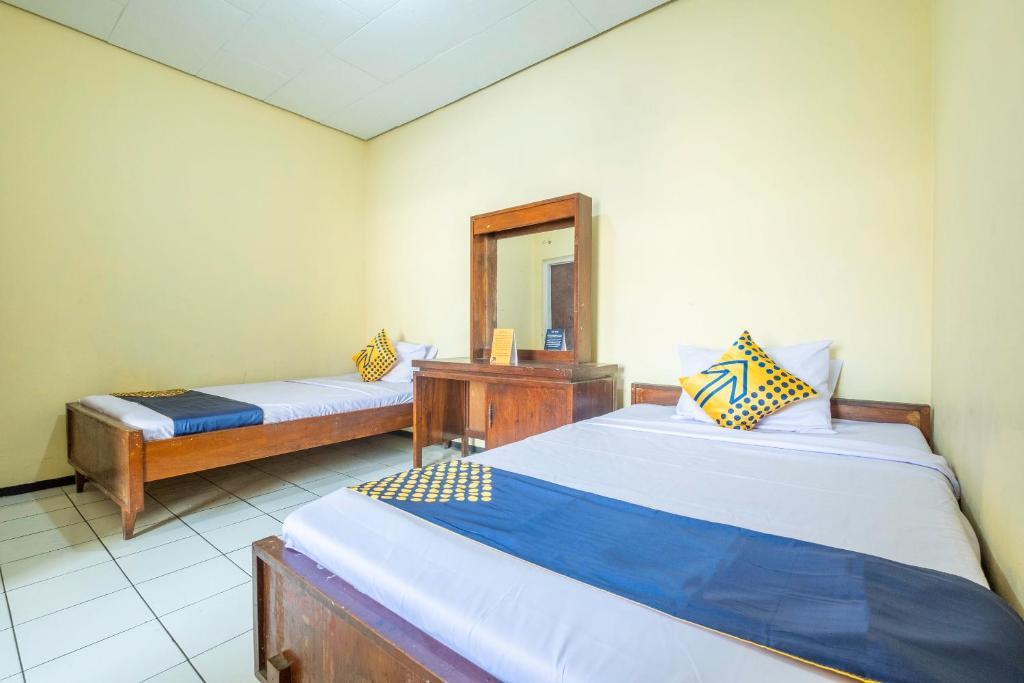 Тасикмалая: Hotel Priangan by OYO Rooms