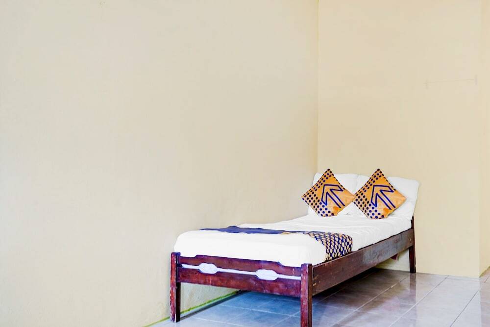 Сумеданг: OYO Life 90701 Kost Syariah Deris