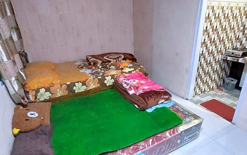 Диэнь Кулон: Almira 2 Homestay Syariah by Luxury Degree