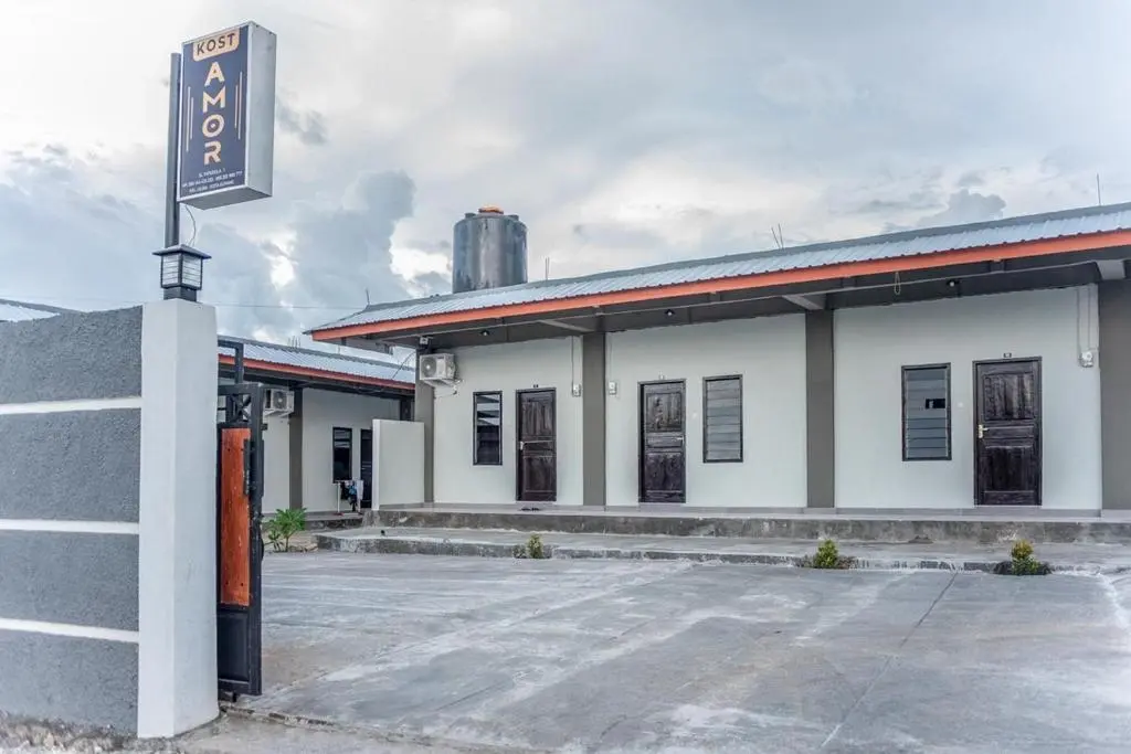 Купанг: Amor Homestay Near Eltari International Airport RedPartner