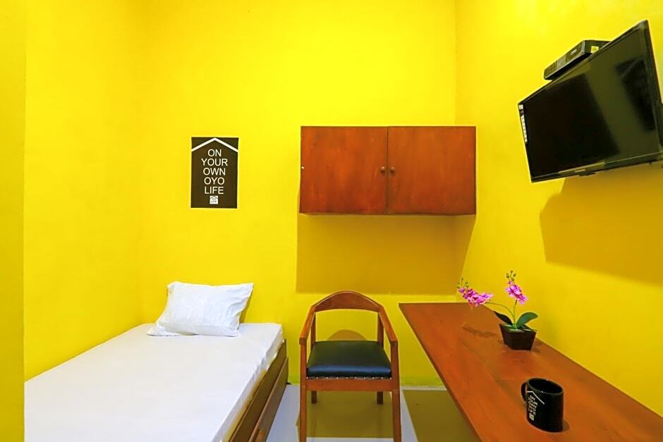 Джембер: OYO Life 3064 Mahameru Kost Putra