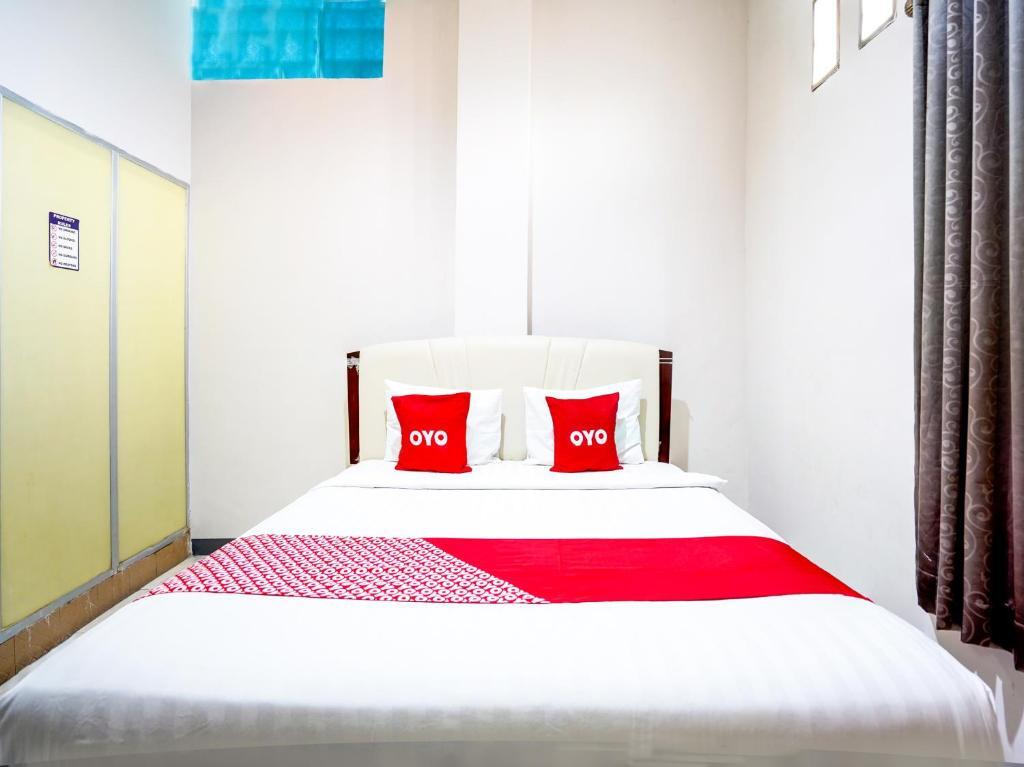 Сурабая: OYO Flagship 90890 Bratang Gede Residence