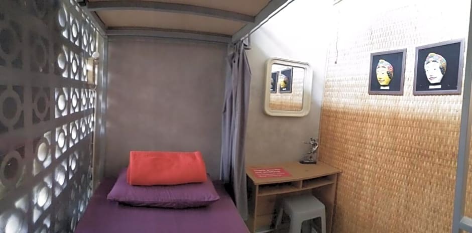 Маланг: Condro Wulan Hostel