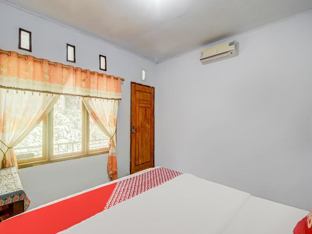 Битунг: OYO 90924 Tarsius Homestay
