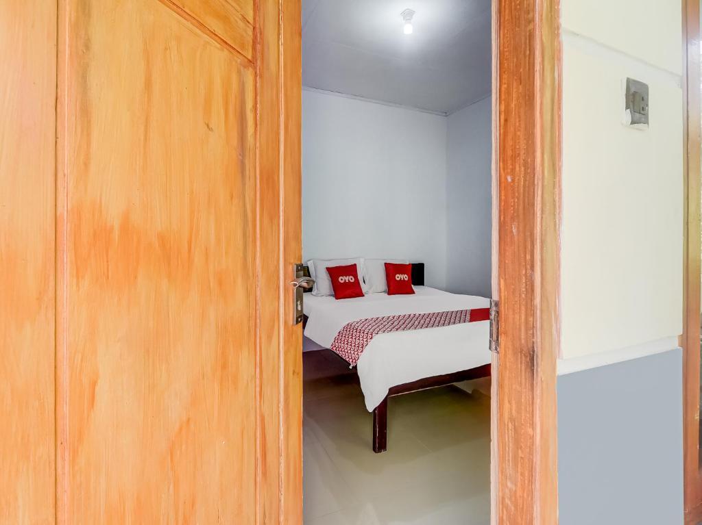 Битунг: OYO 90924 Tarsius Homestay