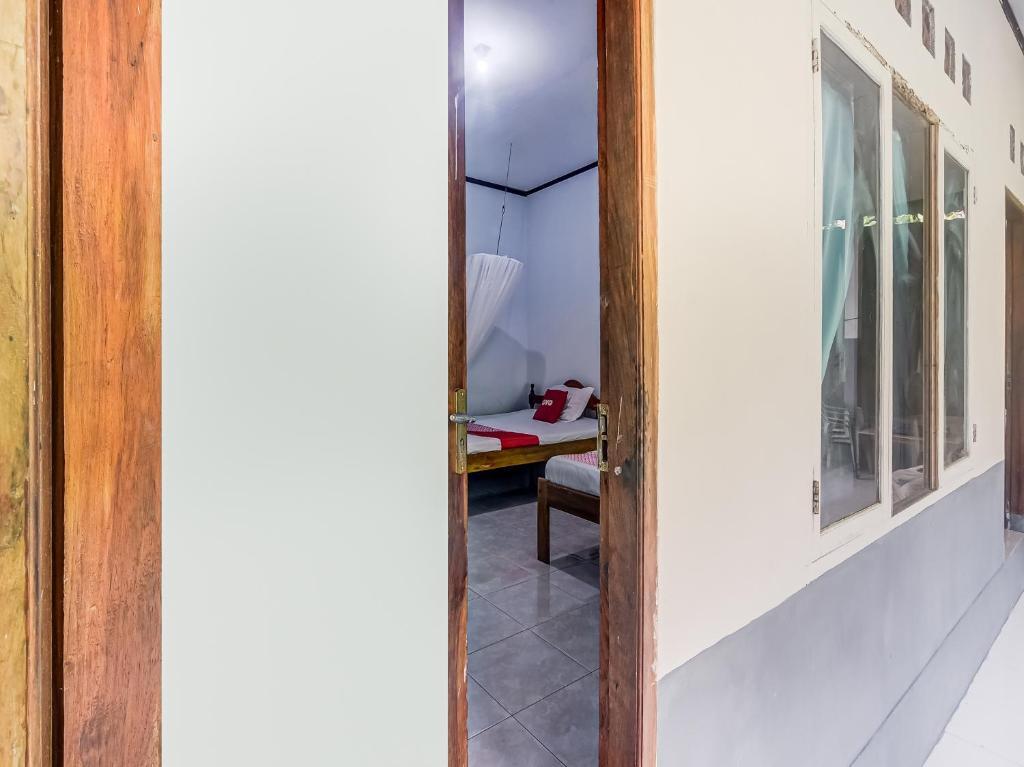 Битунг: OYO 90924 Tarsius Homestay