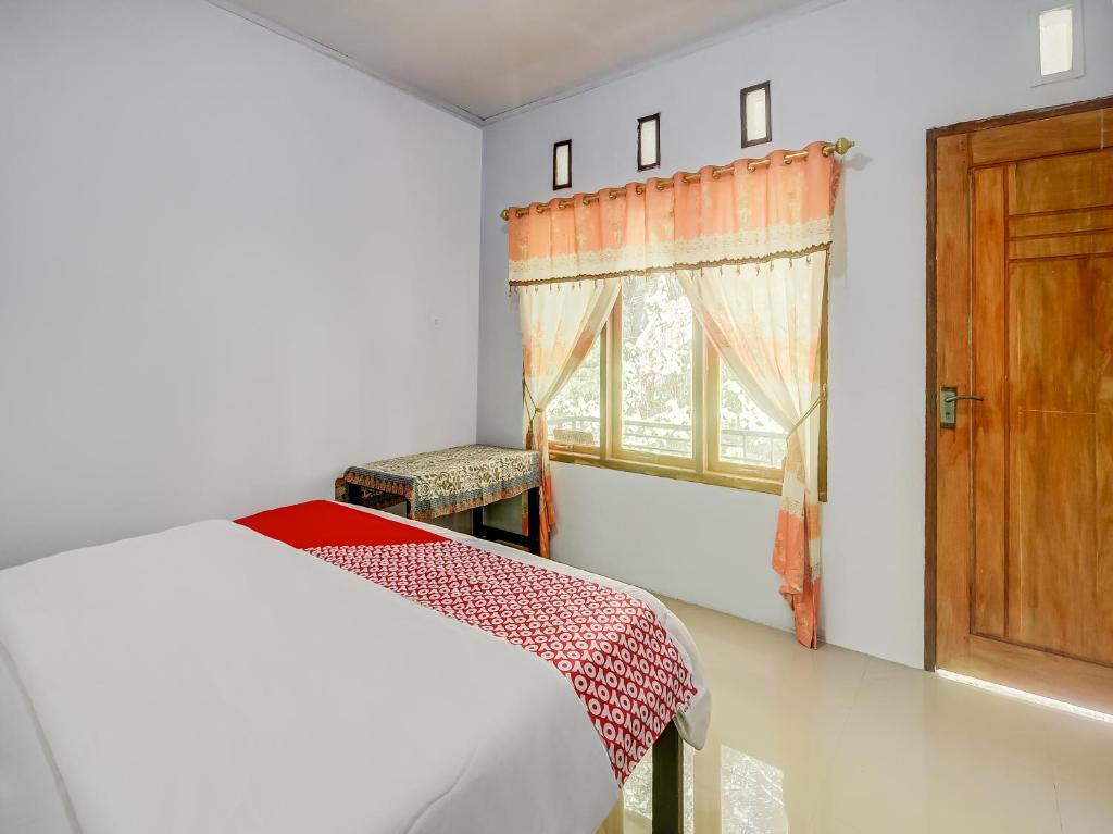 Битунг: OYO 90924 Tarsius Homestay