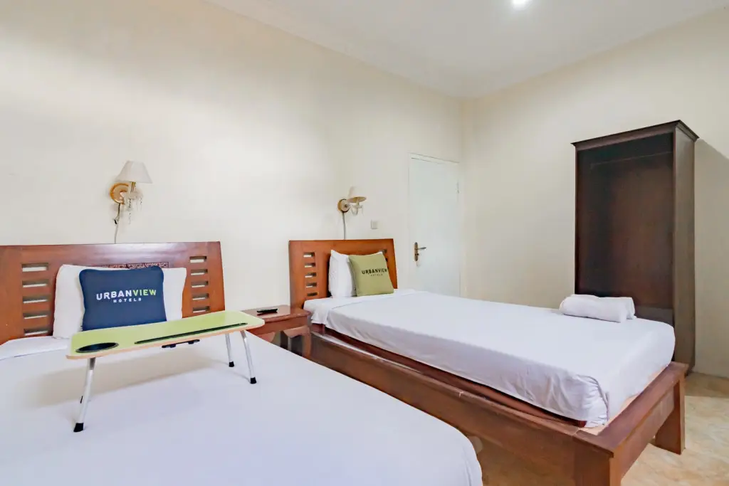 Чипанас: Urbanview Hotel Mon Bel Cibodas