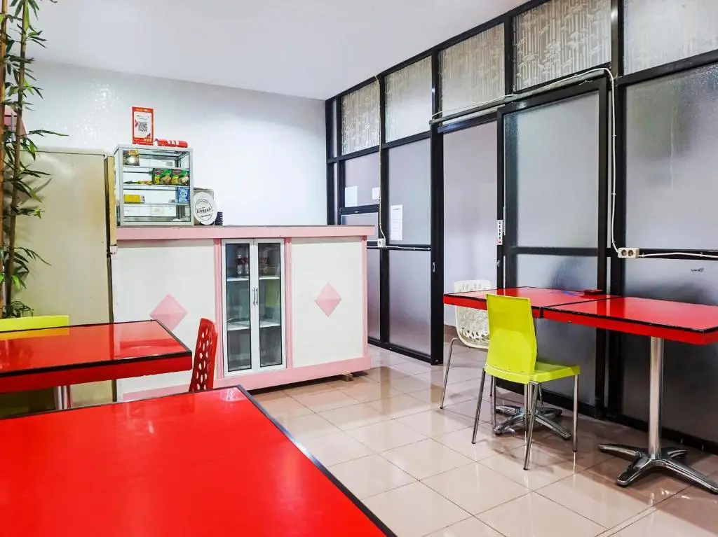 Макассар: OYO 90965 Homestay Madu Makassar