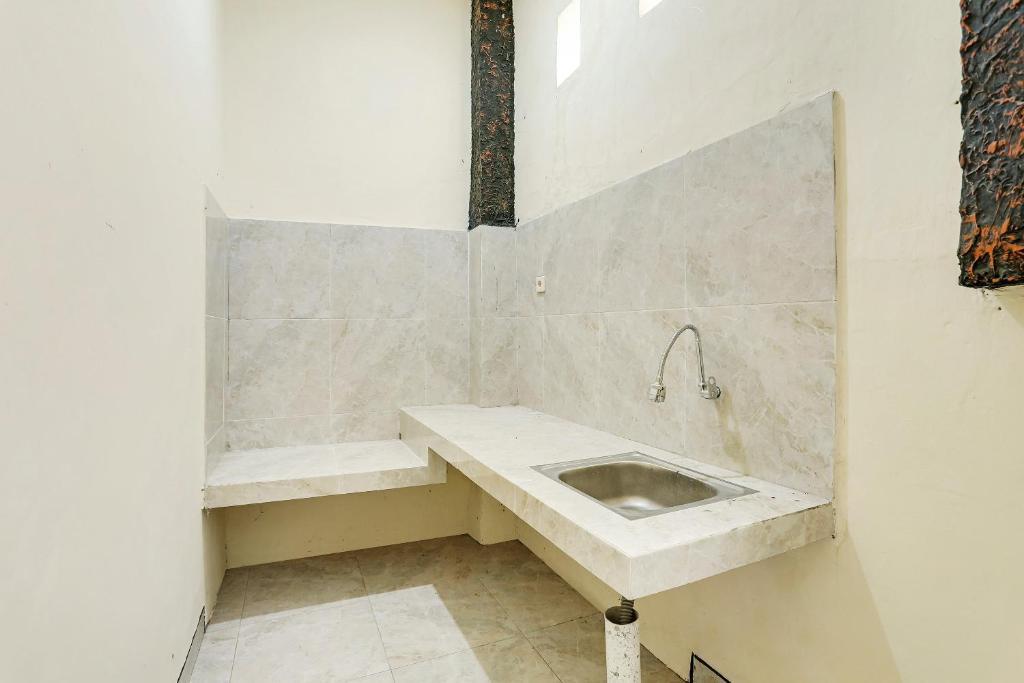 Унгасан: SPOT ON 90882 Sari Homestay Near Garuda Wisnu Kencana
