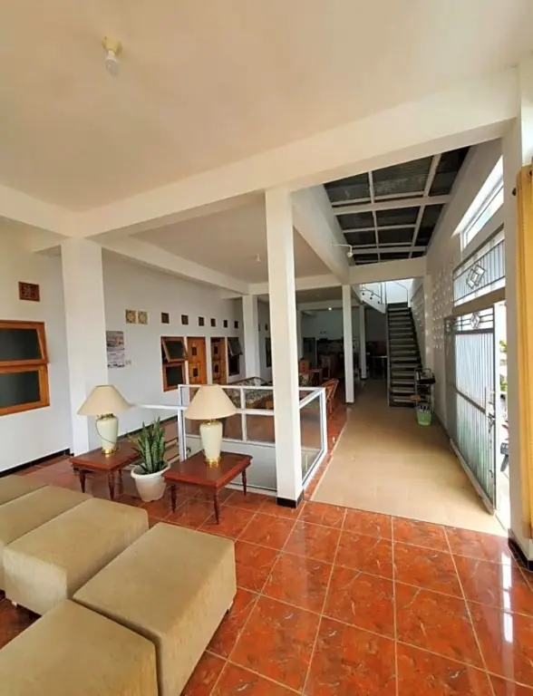 Диэнь Кулон: Rose House Dieng by Luxury Degree