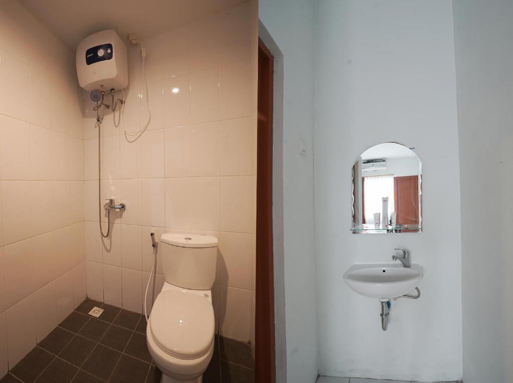 Паромпонг: Urbanview Hotel Kazanan Lembang Bandung by RedDoorz