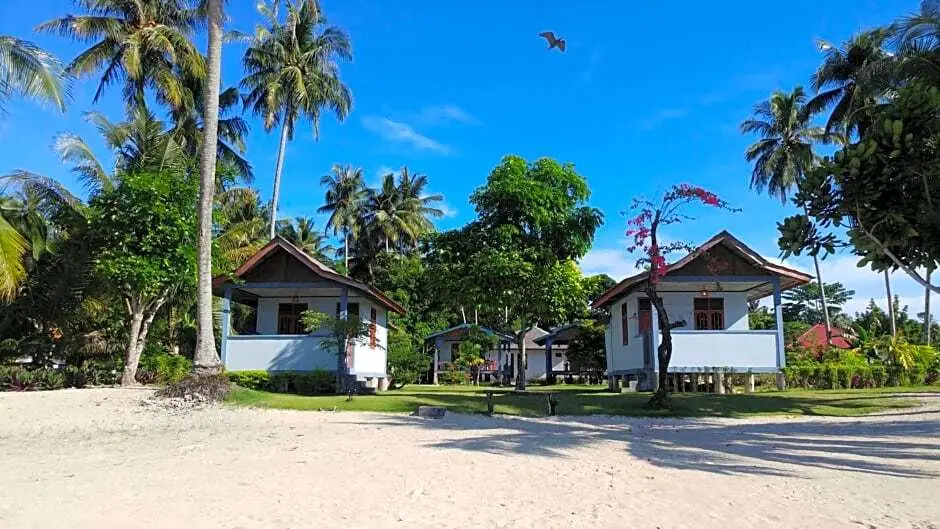 Сорак: New Raya - Nias Beach Bungalows