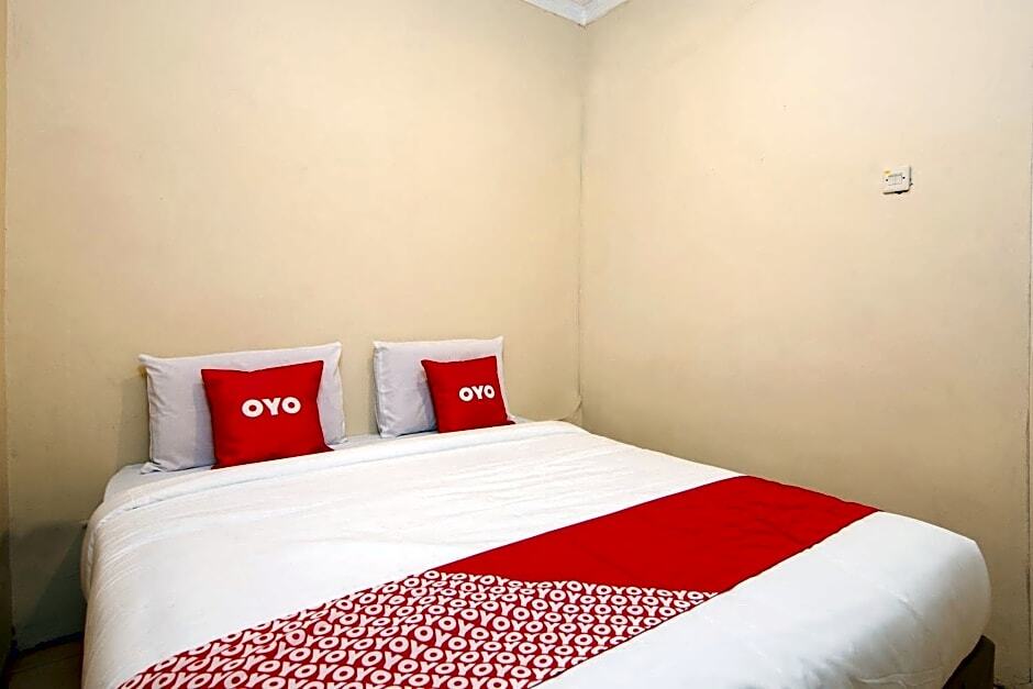 Озеро Тоба: OYO 2045 Hotel 211
