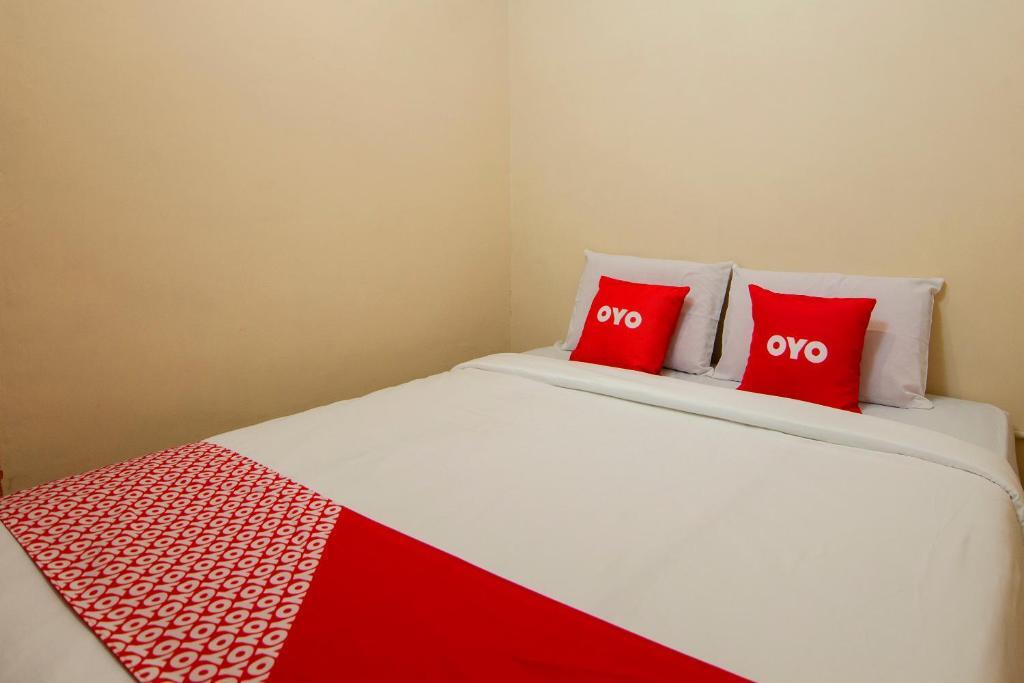 Озеро Тоба: OYO 2045 Hotel 211