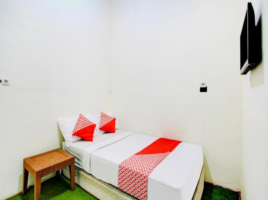 Кедири: OYO 90725 Zeevanna Guest House Syariah