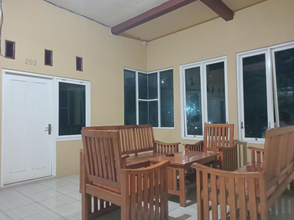 Кепанджен: OYO 3298 Bromo Guest House Family