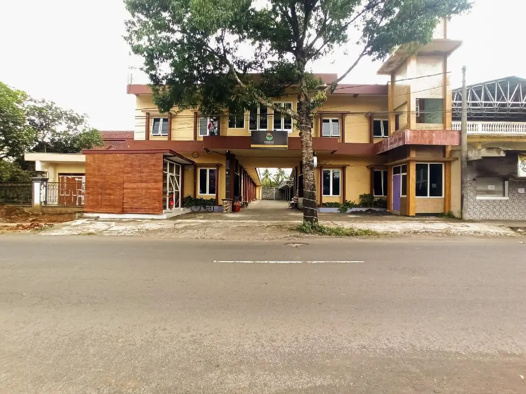 Кепанджен: OYO 3298 Bromo Guest House Family