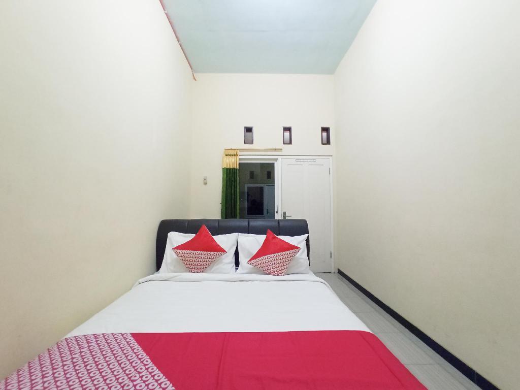 Кепанджен: OYO 3298 Bromo Guest House Family