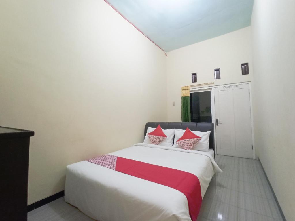 Кепанджен: OYO 3298 Bromo Guest House Family