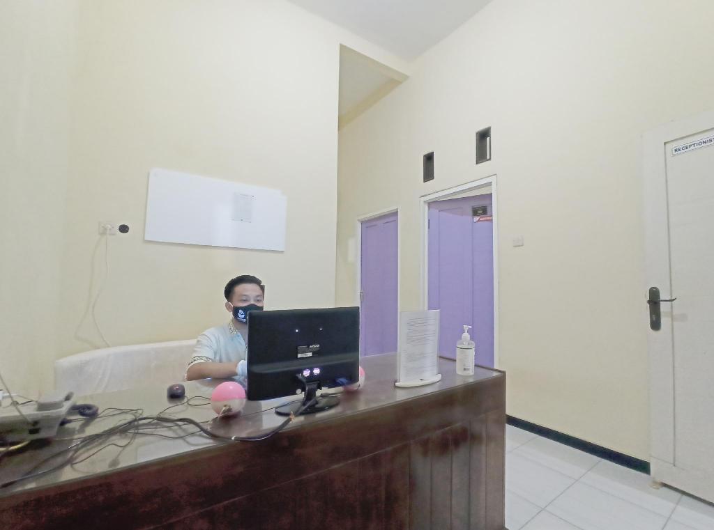 Кепанджен: OYO 3298 Bromo Guest House Family