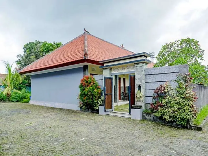 Джимбаран: OYO 90711 Blembong Homestay