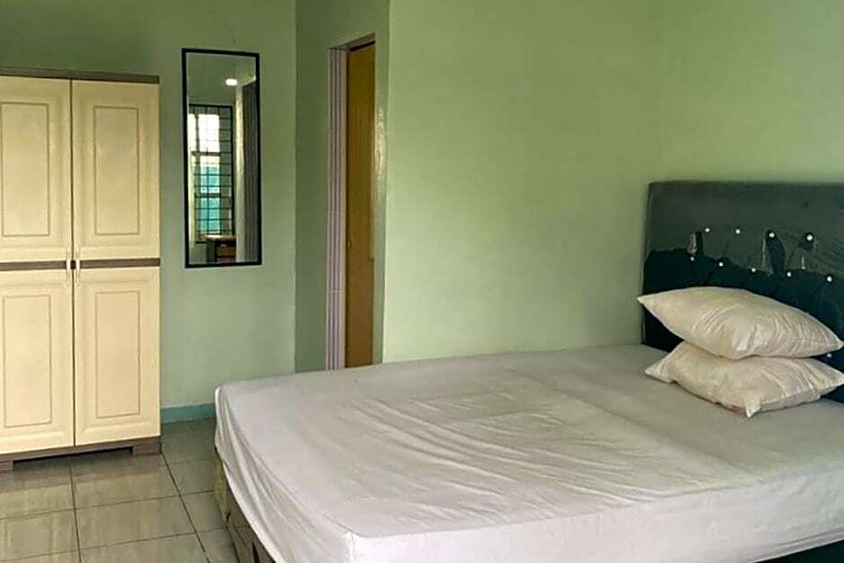 Медан: KoolKost near RS Adam Malik Medan 2 - Minimum Stay 6 Nights