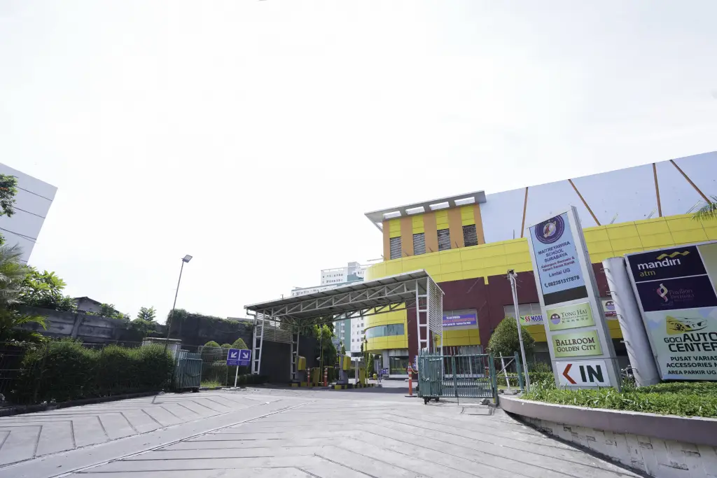 Сурабая: OYO Flagship 2261 Pp Properti Pavilion Permata
