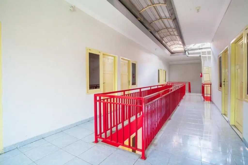 Тегал: OYO 3060 Al Fatih Guest House Syariah