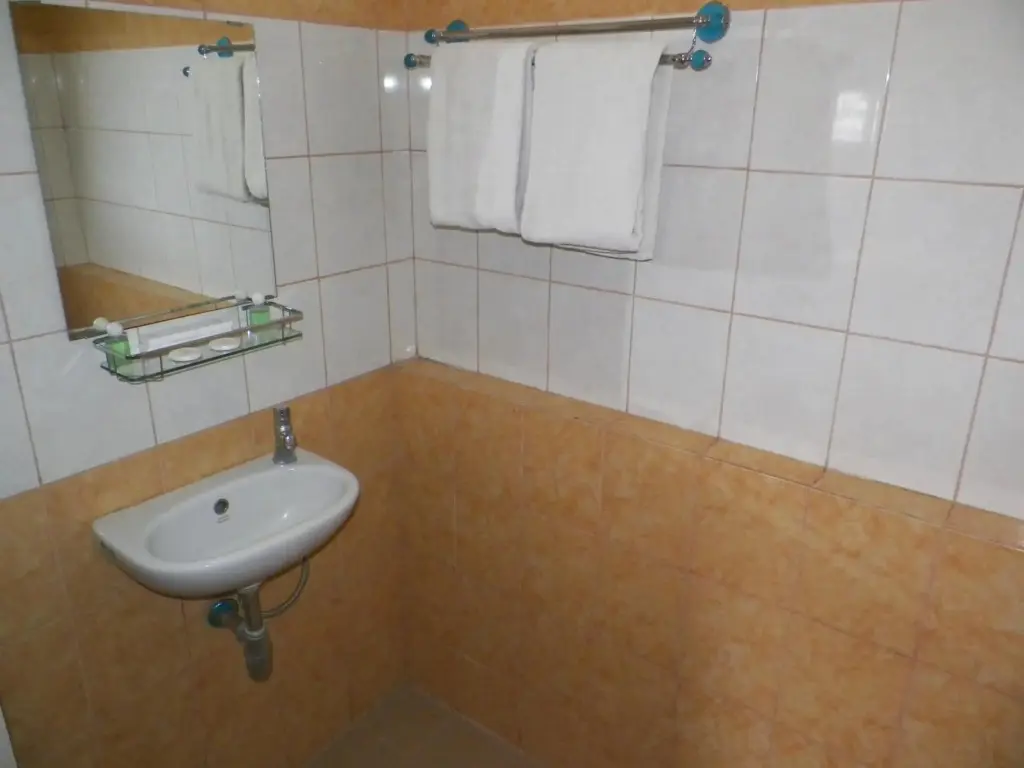 Макассар: Al-Badar Hotel Syariah Makassar