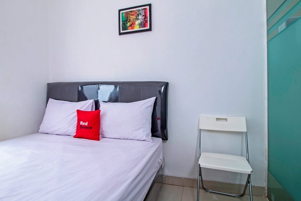 Джакарта: RedDoorz @ Taman Lebak Bulus