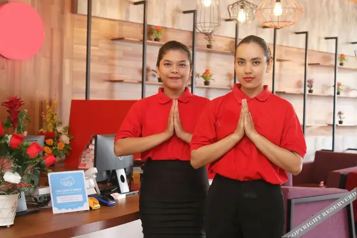 Пеканбару: Airy Bandara Sultan Syarif Kasim II Kaharudin Nasution Pekanbaru