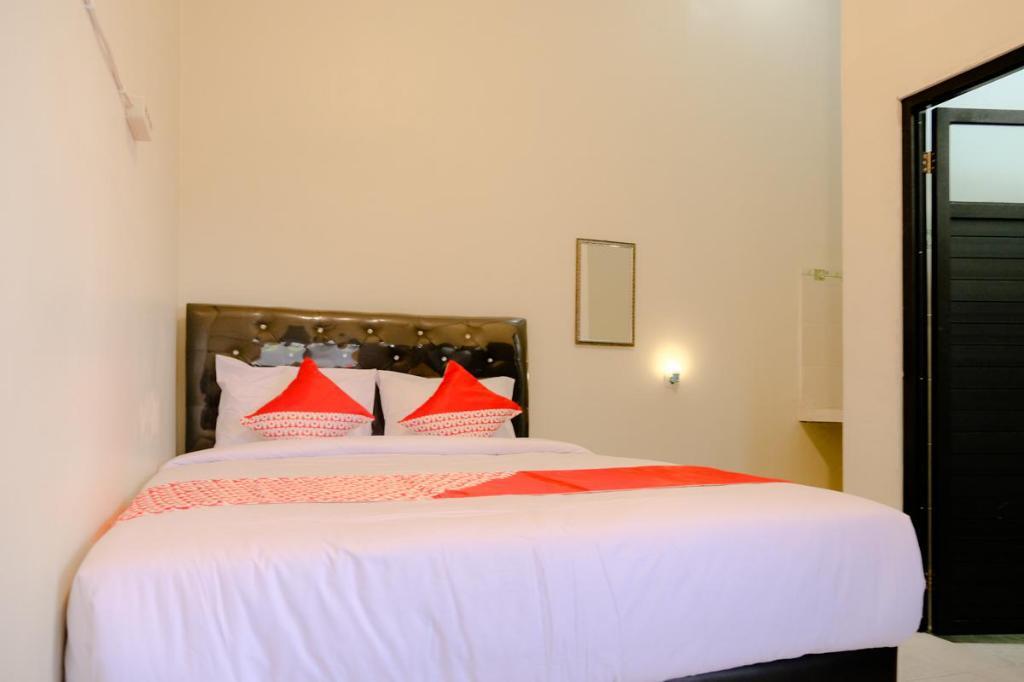 Тулунгагунг: OYO 2835 Sakinah Family Residence