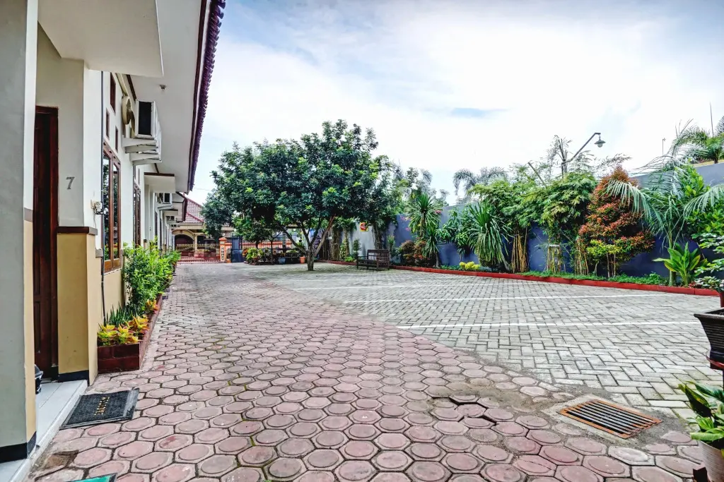 Тулунгагунг: OYO 2835 Sakinah Family Residence