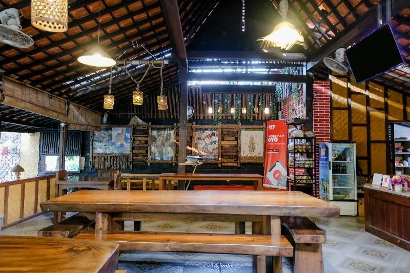 Баньюванги: OYO 1230 Kampoeng Osing Syariah Guesthouse