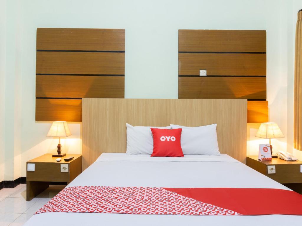 Маланг: OYO 3803 Hotel Wonojati Syariah Malang