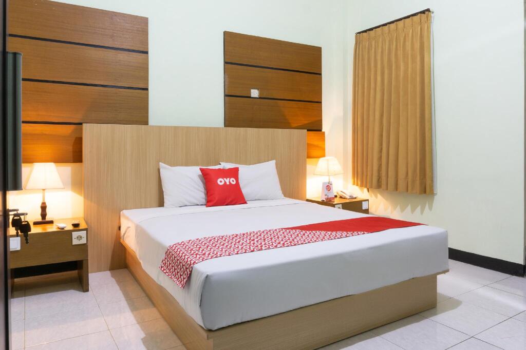 Маланг: OYO 3803 Hotel Wonojati Syariah Malang