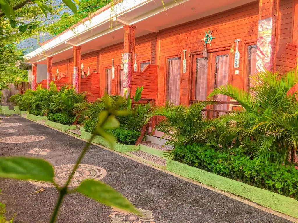 Лембонган-Айленд: Auora Guest House
