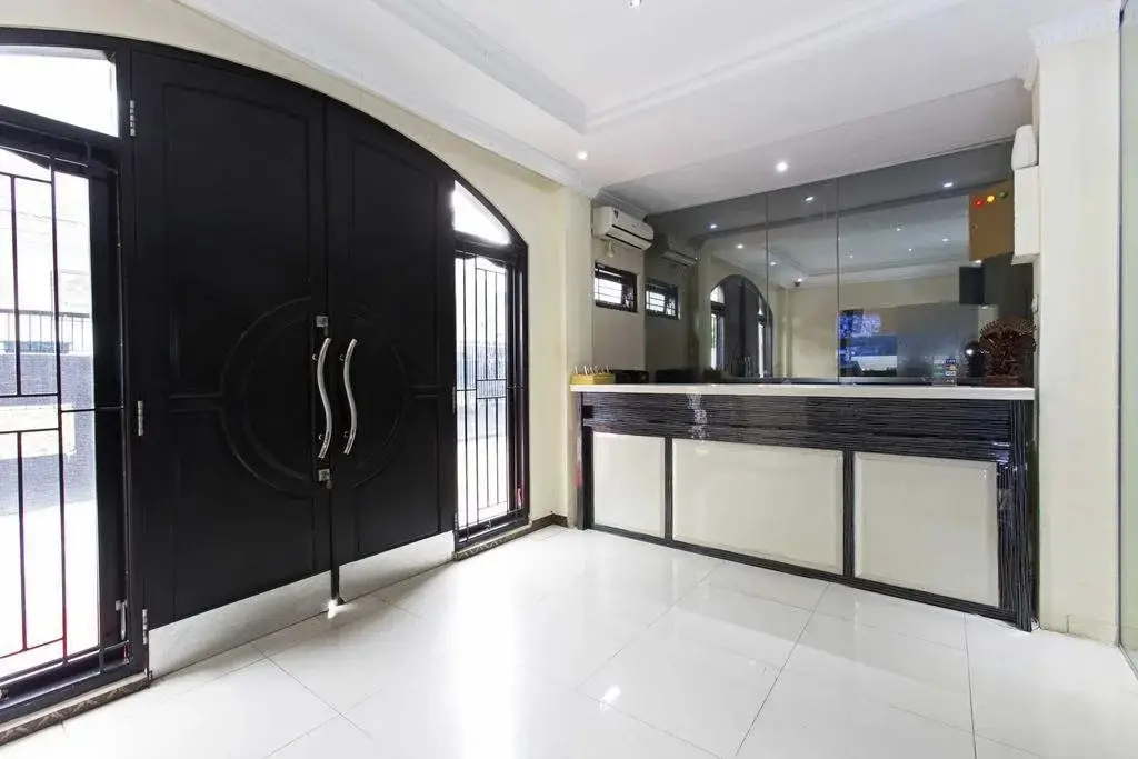 Джакарта: RedDoorz @ Gandaria Utara 2