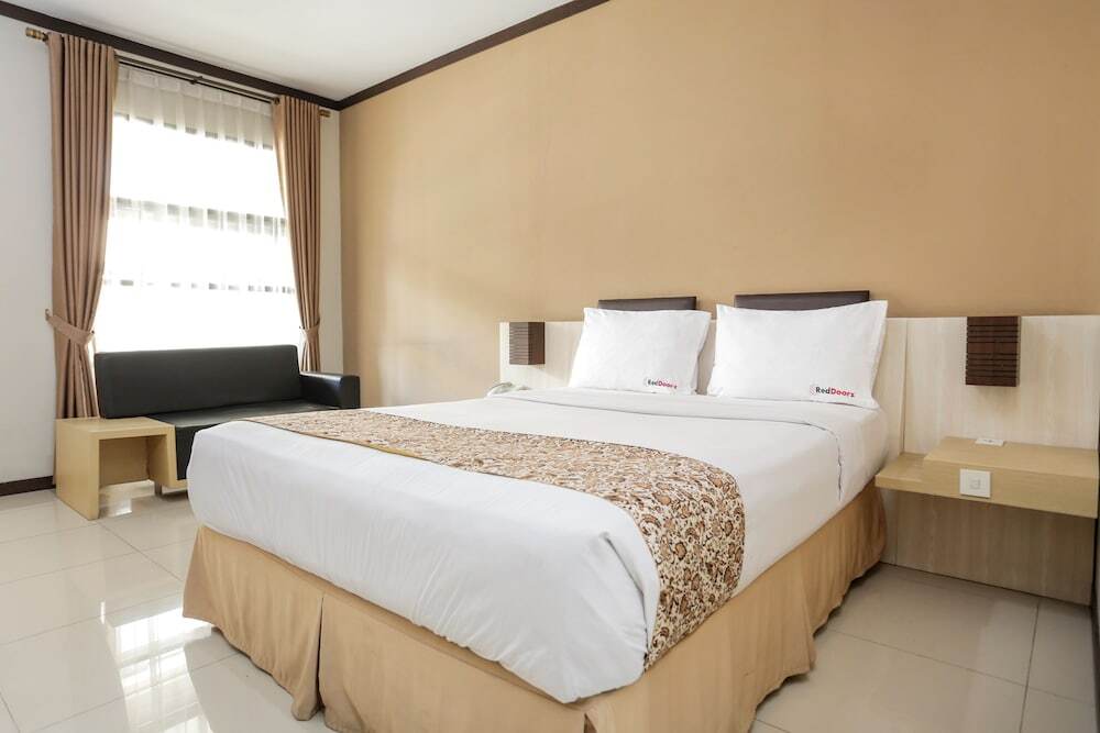 Паромпонг: RedDoorz Plus near Farmhouse Lembang