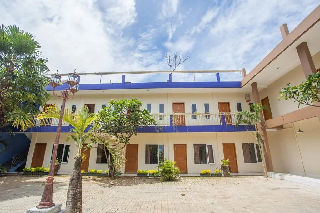 Джакарта: RedDoorz Plus near Cibubur Junction