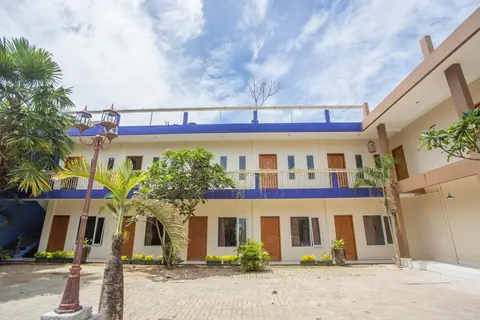 RedDoorz Plus near Cibubur Junction — фото 1