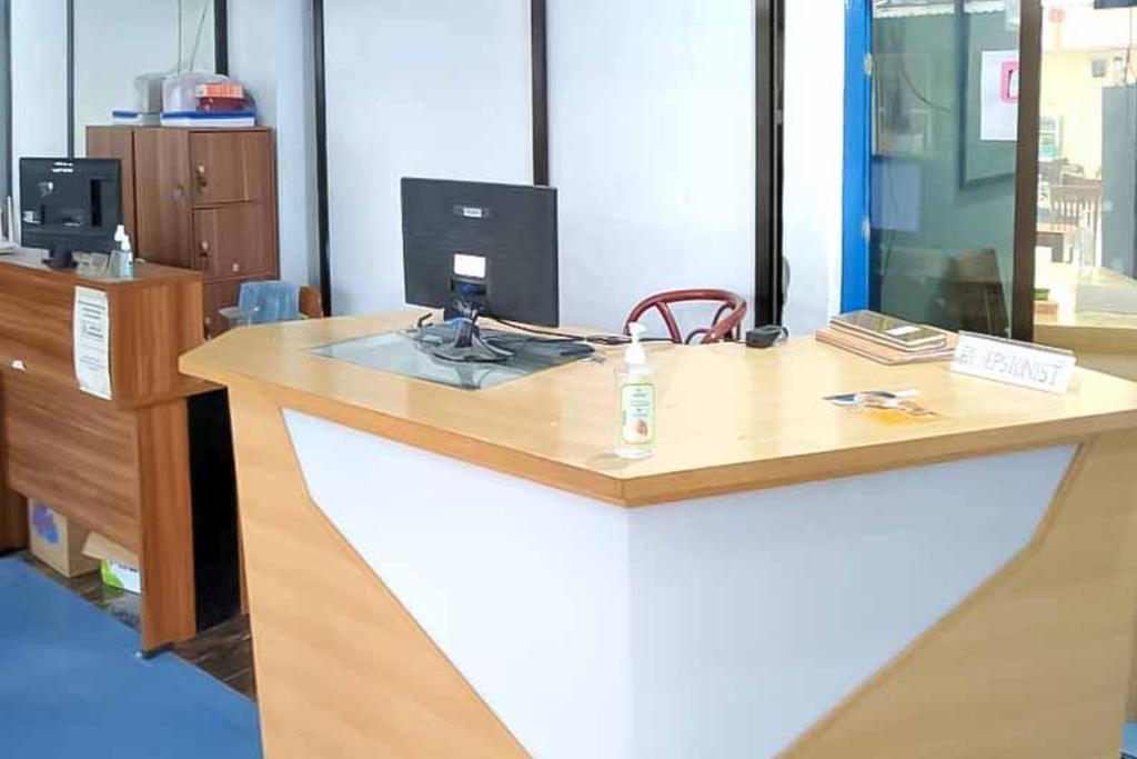 Сурабая: SAS Guest House RedPartner @ Darmo Park 2 Surabaya