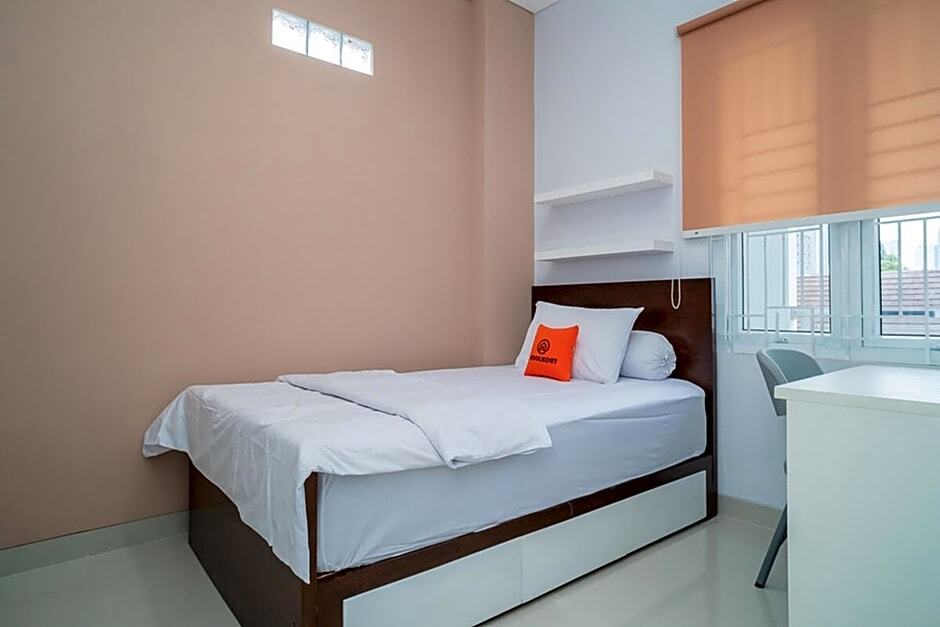Джакарта: KoolKost Syariah At Jl Danau Towuti Benhil - Minimum Stay 30 Nights