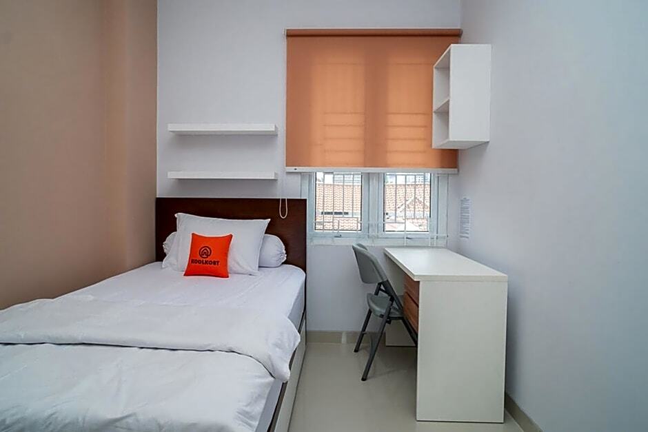 Джакарта: KoolKost Syariah At Jl Danau Towuti Benhil - Minimum Stay 30 Nights