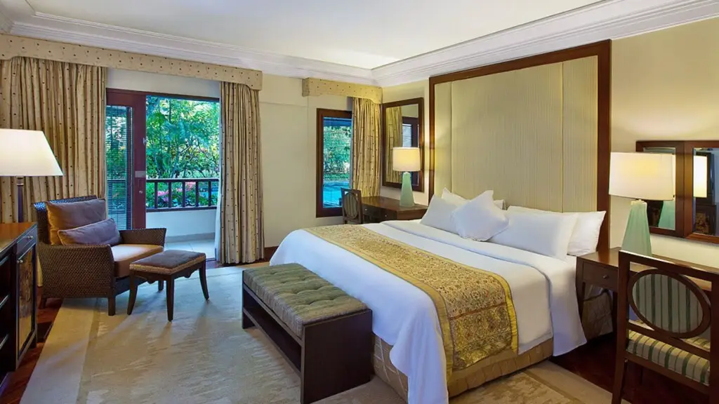 Беноа: Sheraton Laguna